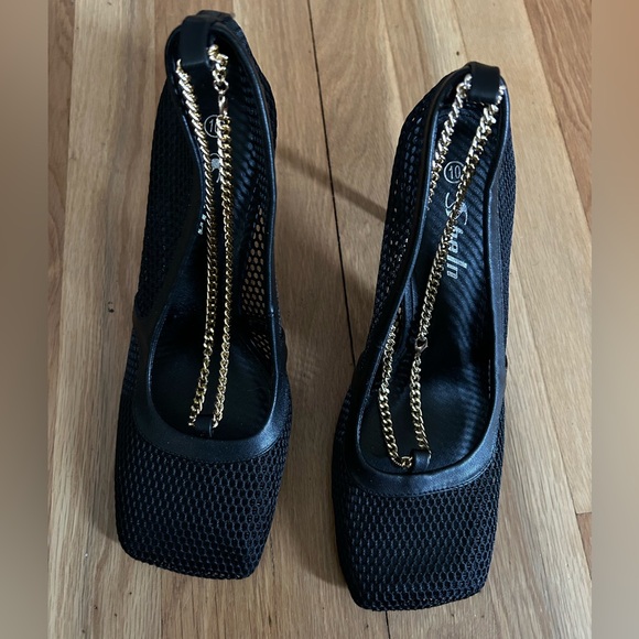 NWOT SHEIN black high heels with gold accent chain on shoe 4” heel, Size 10 - Picture 2 of 10